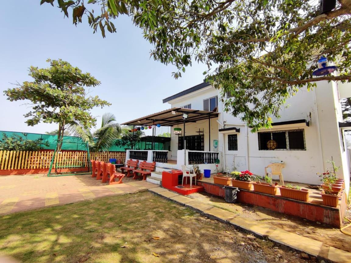 Rose Villa Lonavala Exteriör bild