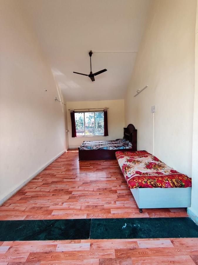 Rose Villa Lonavala Exteriör bild