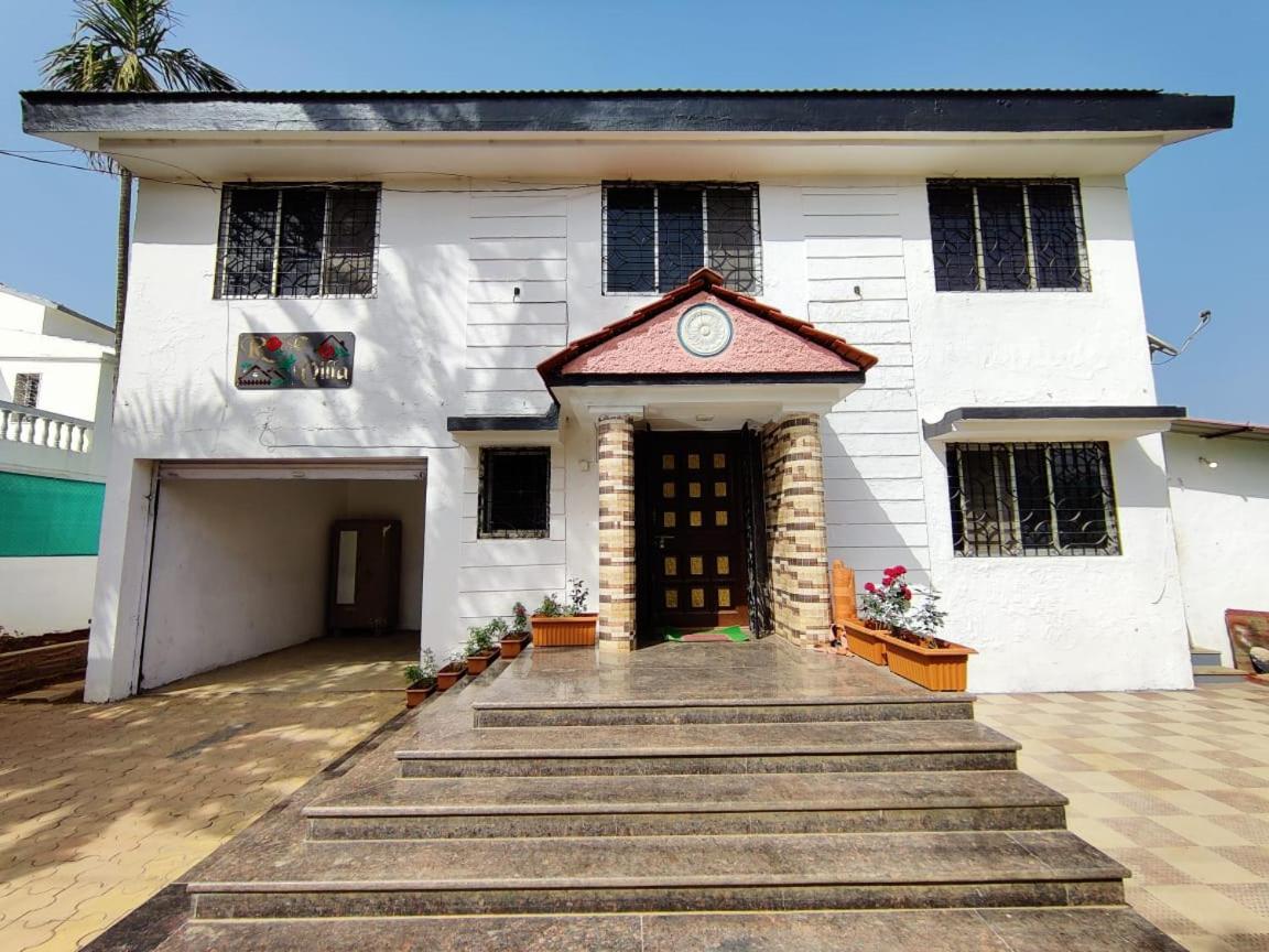 Rose Villa Lonavala Exteriör bild